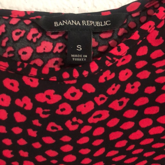 BANANA REPUBLIC Red/Black blouse - Picture 2 of 4